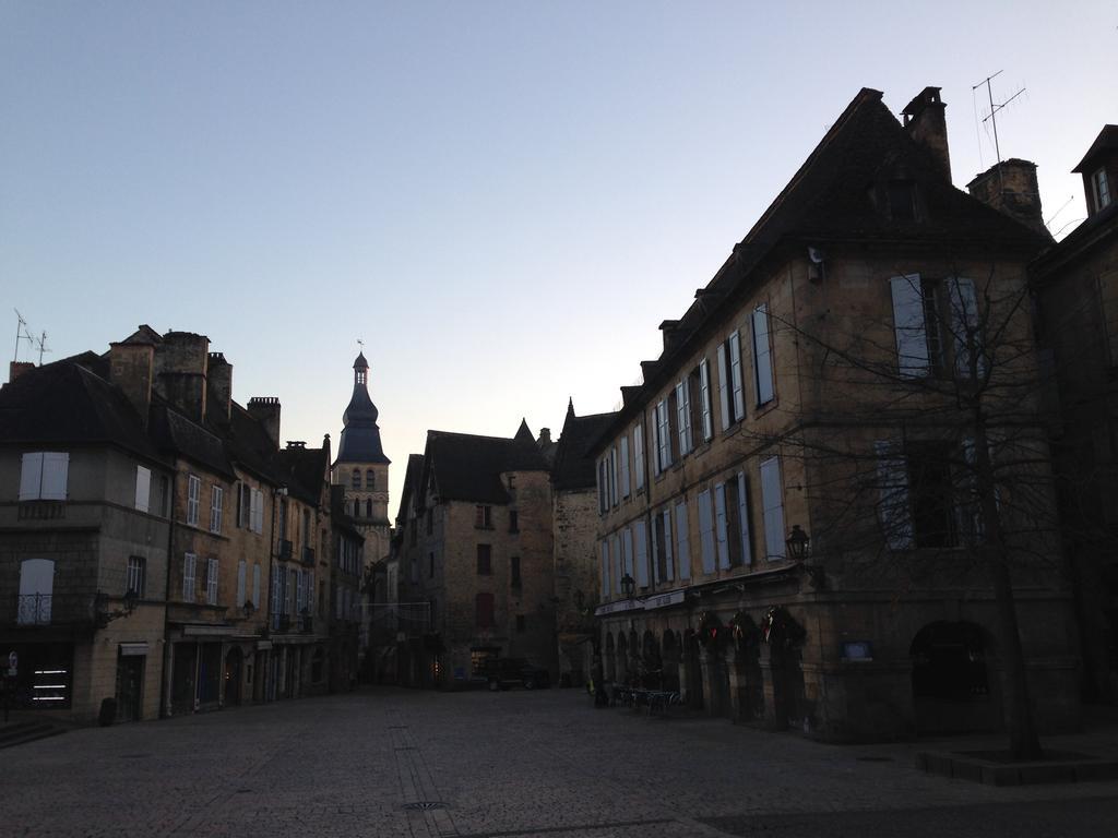 Chambres D'Hotes Le Casse Noix Sarlat-la-Canéda Exterior photo